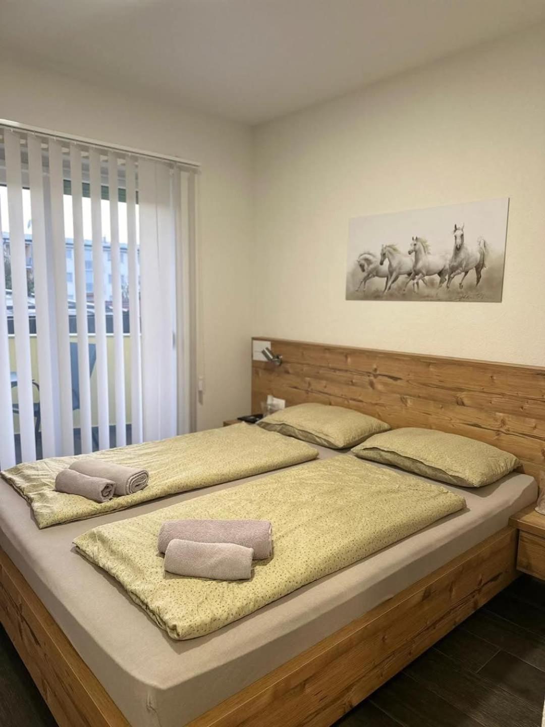 Gold Apartmani Kozarac Ngoại thất bức ảnh